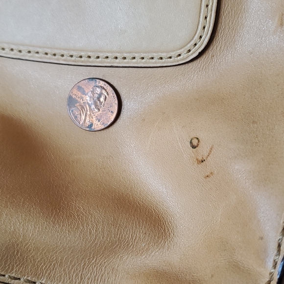 Tan Coach Shoulder Bag Purse - Picture 17 of 17